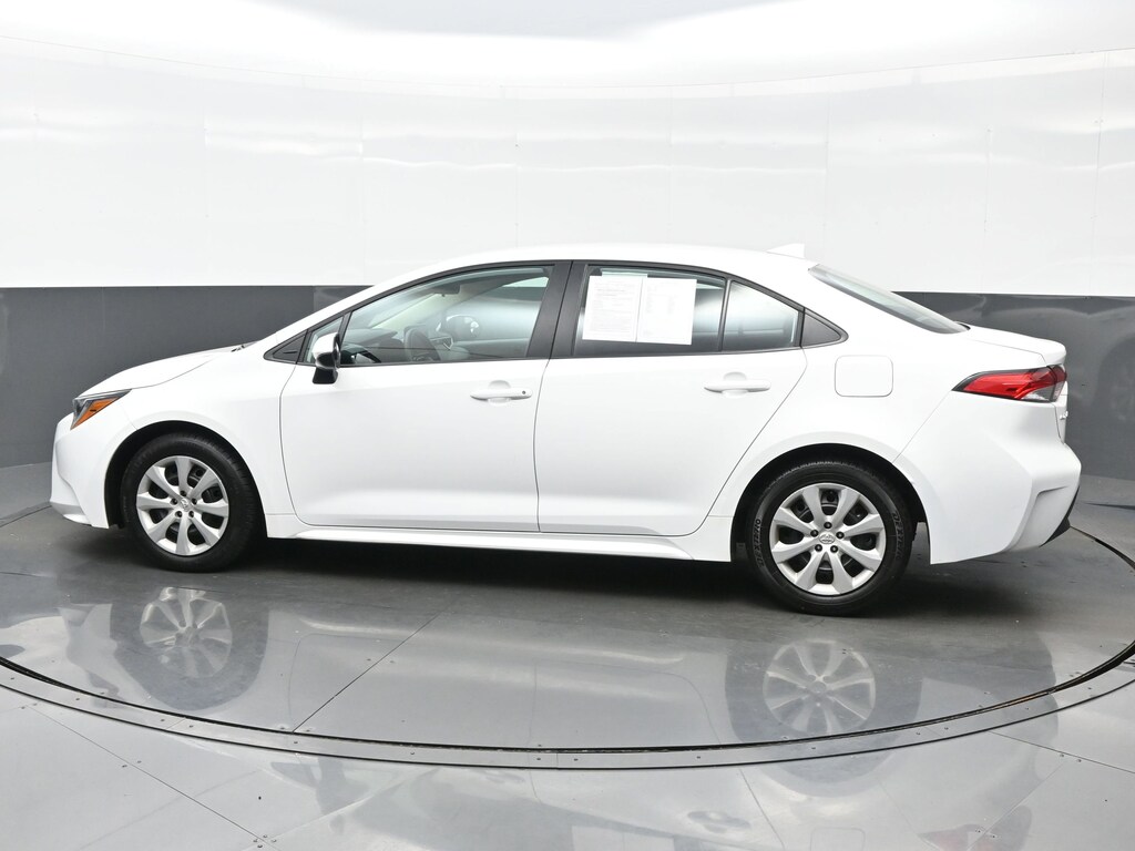 Used 2024 Toyota Corolla LE Sedan