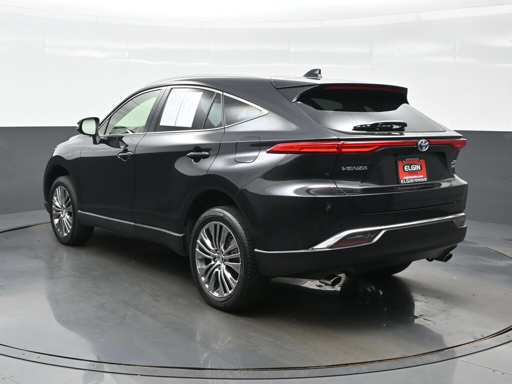 Used 2022 Toyota Venza XLE SUV