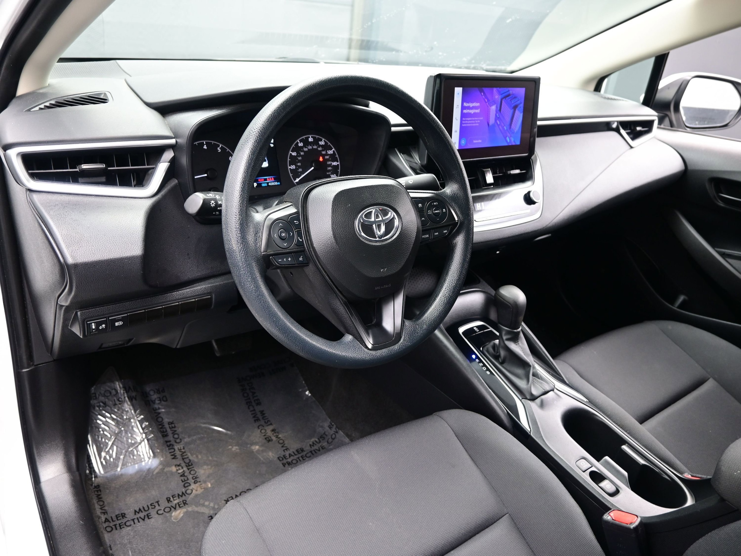 2024 Toyota Corolla LE - Photo 12