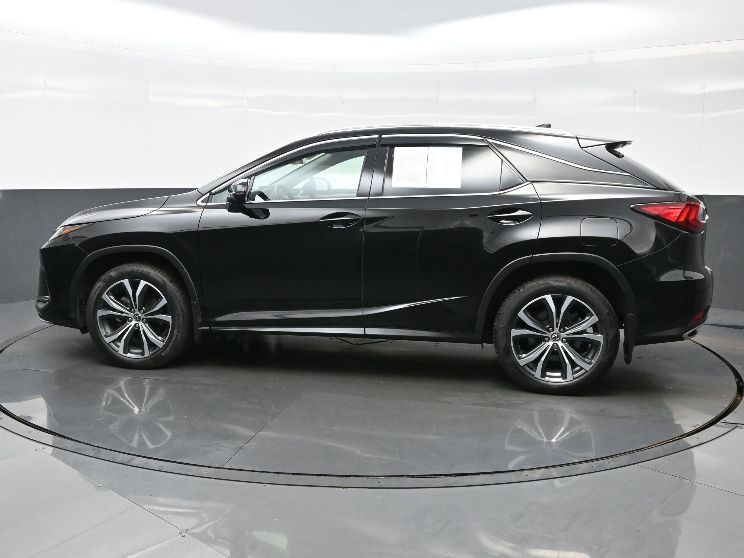 2021 Lexus RX 350 photo 3