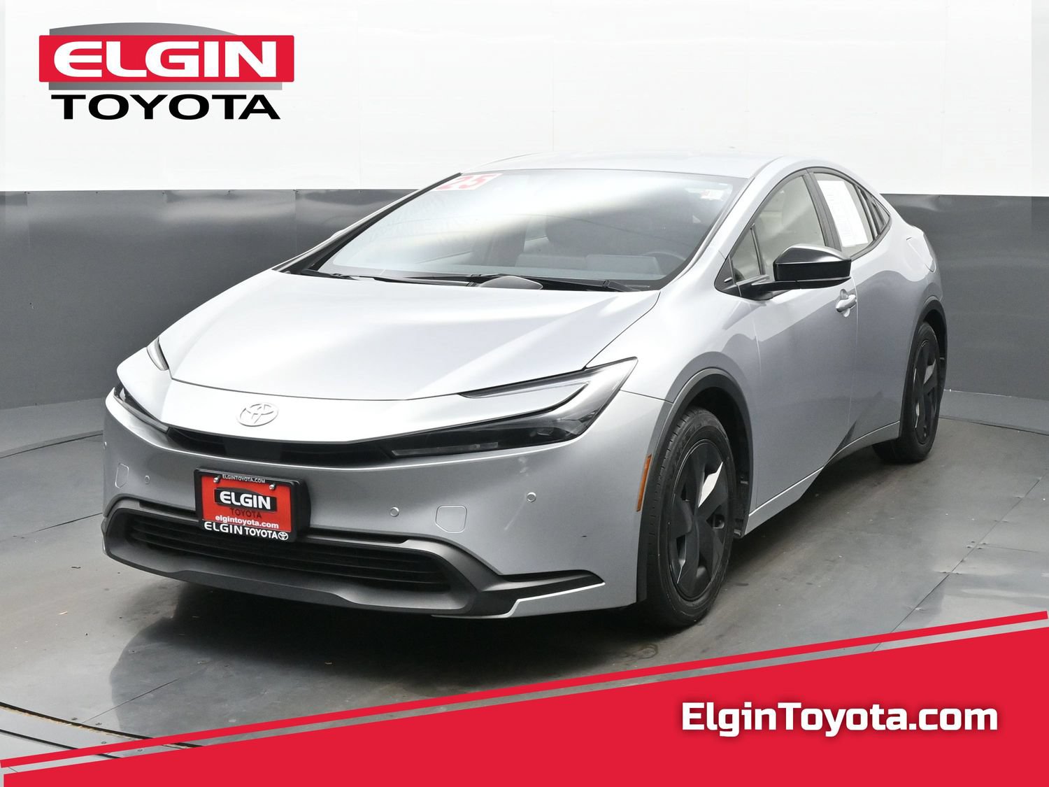2025 Toyota Prius LE