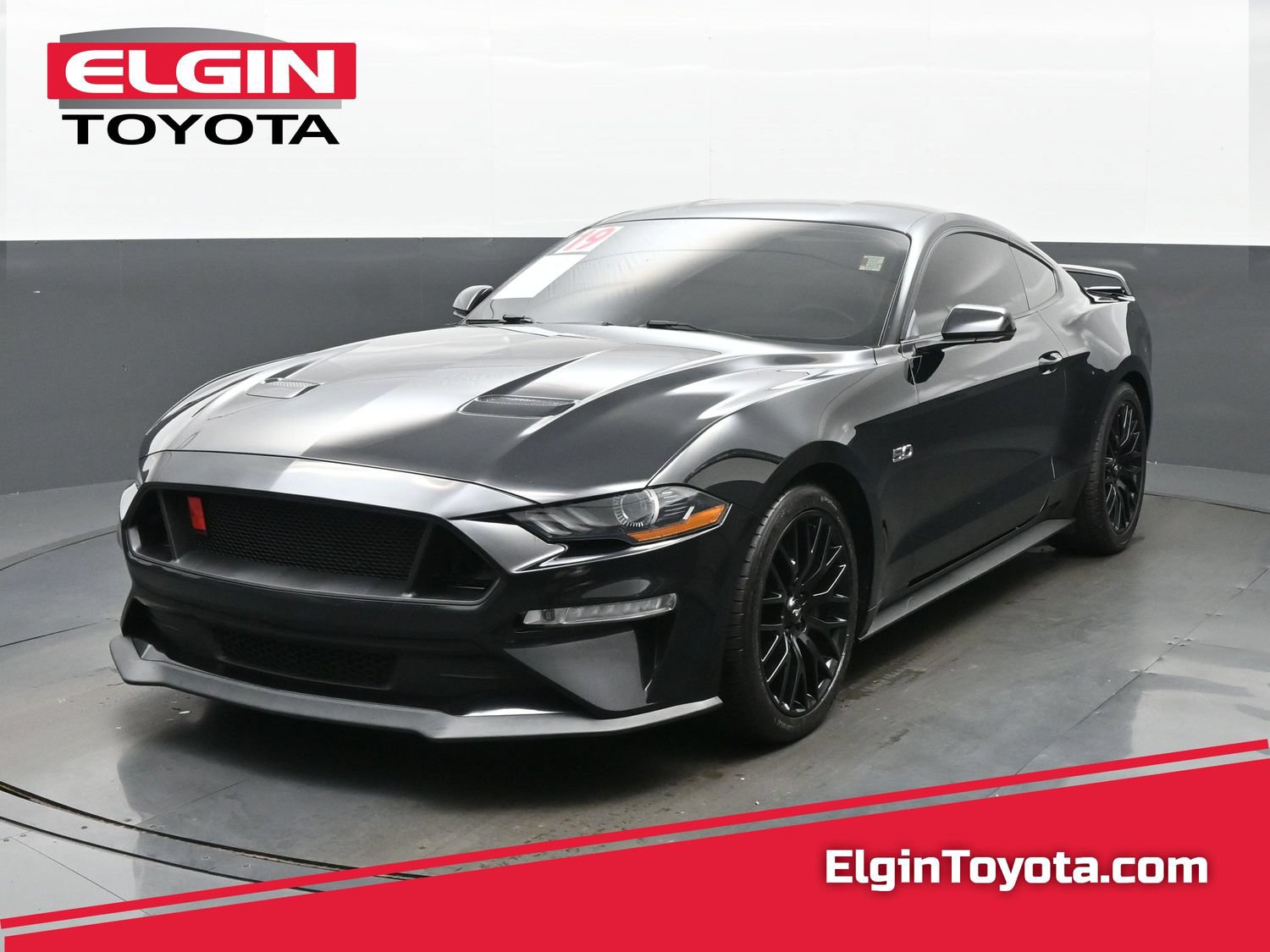 2019 Ford Mustang