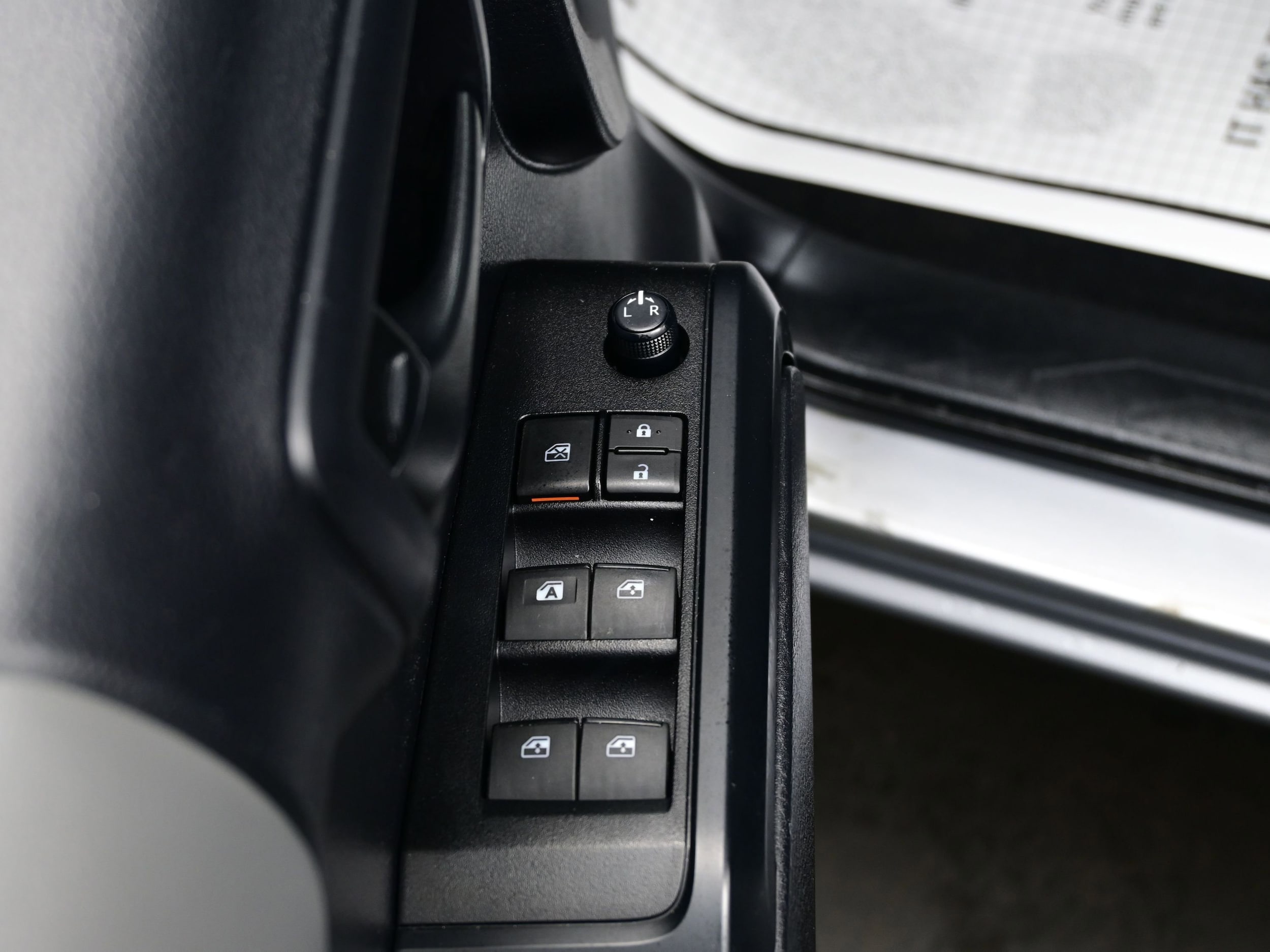 2021 Toyota Tacoma SR - Photo 10