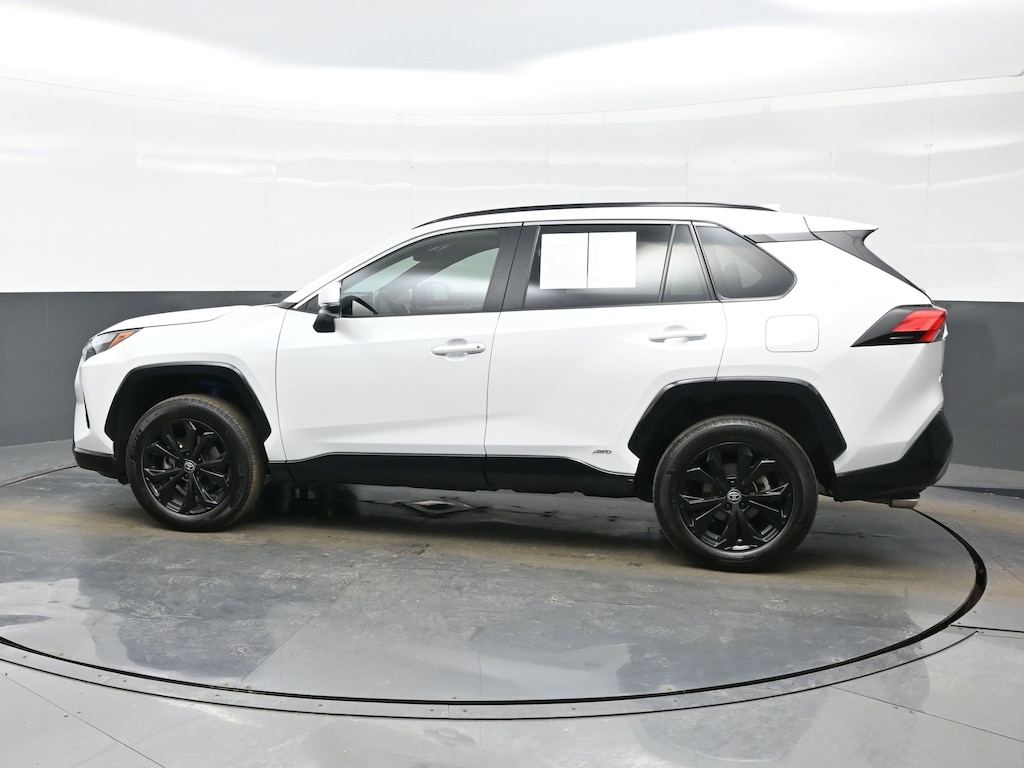 Used 2024 Toyota RAV4 Hybrid SE SUV