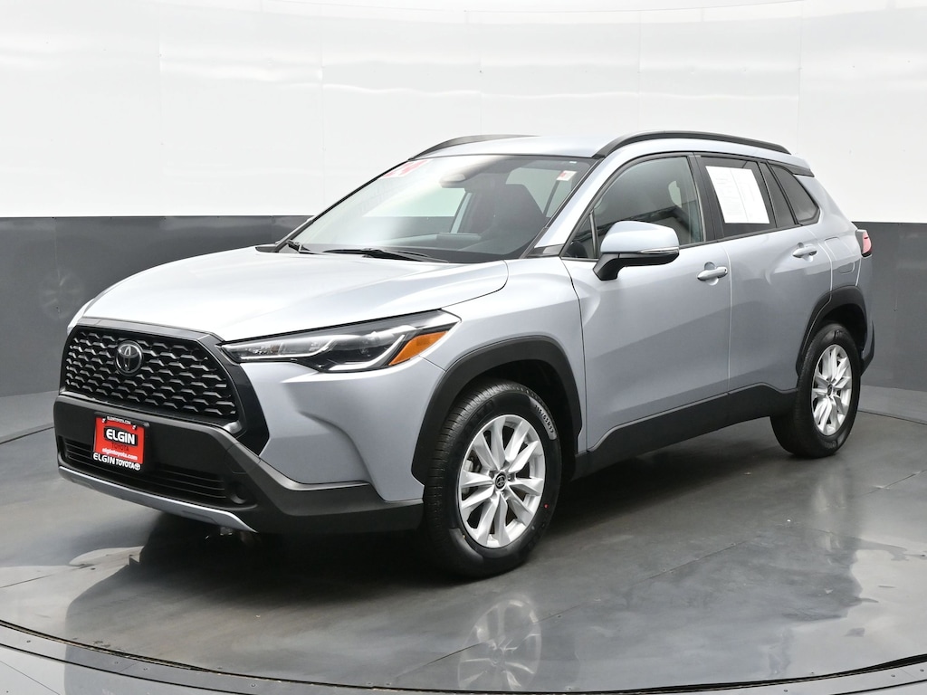 Used 2024 Toyota Corolla Cross LE SUV