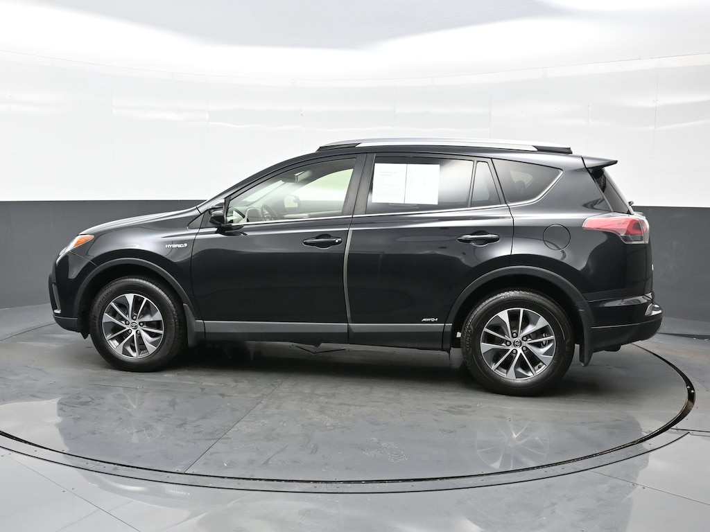 Used 2017 Toyota RAV4 Hybrid XLE SUV
