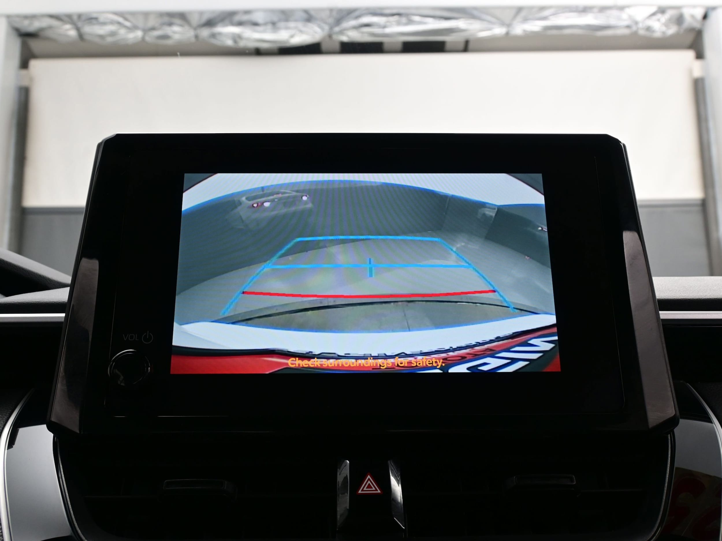 2025 Toyota Corolla LE - Photo 17