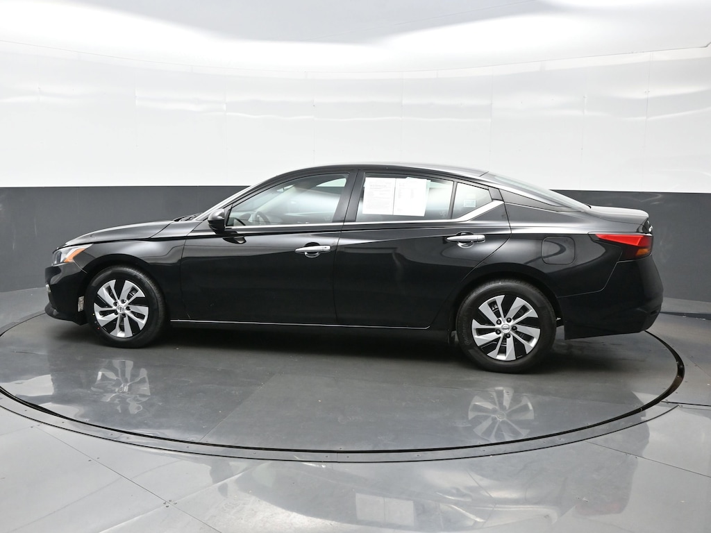 Used 2022 Nissan Altima 2.5 S Sedan
