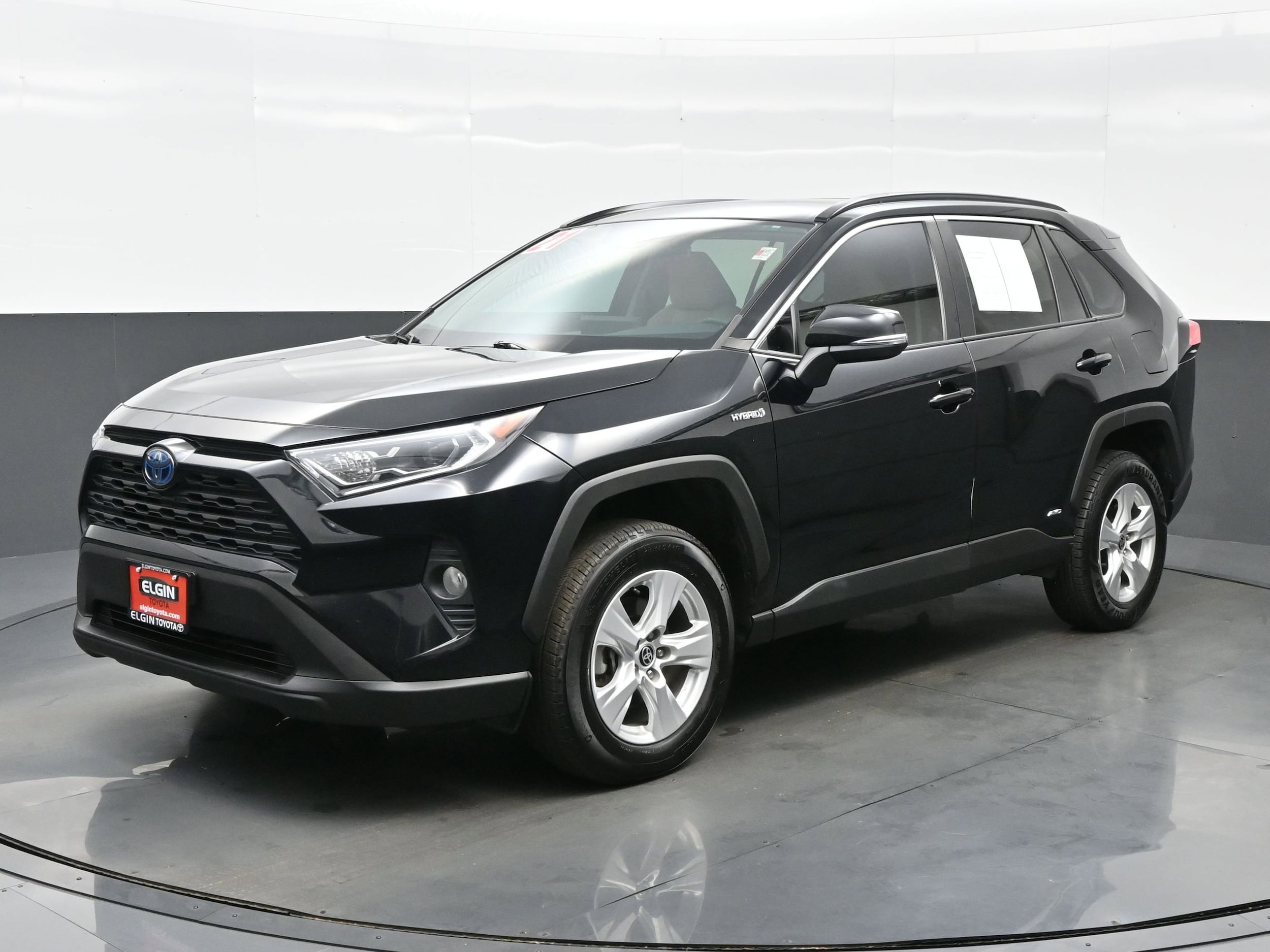 Used 2021 Toyota RAV4 XLE with VIN 4T3RWRFV9MU023162 for sale in Streamwood, IL