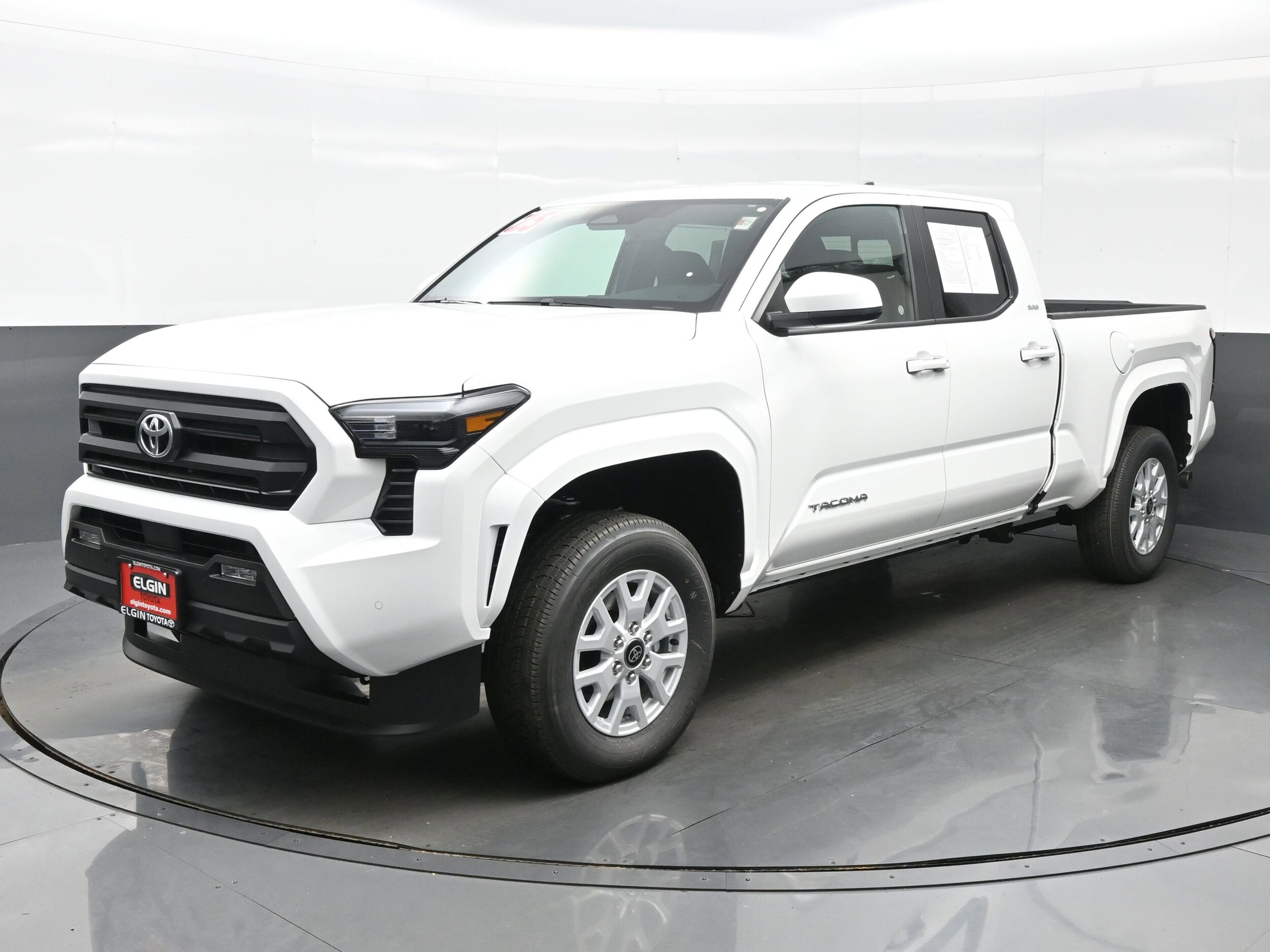 2025 Toyota Tacoma SR5 4x4 Double Cab Long Bed photo 2