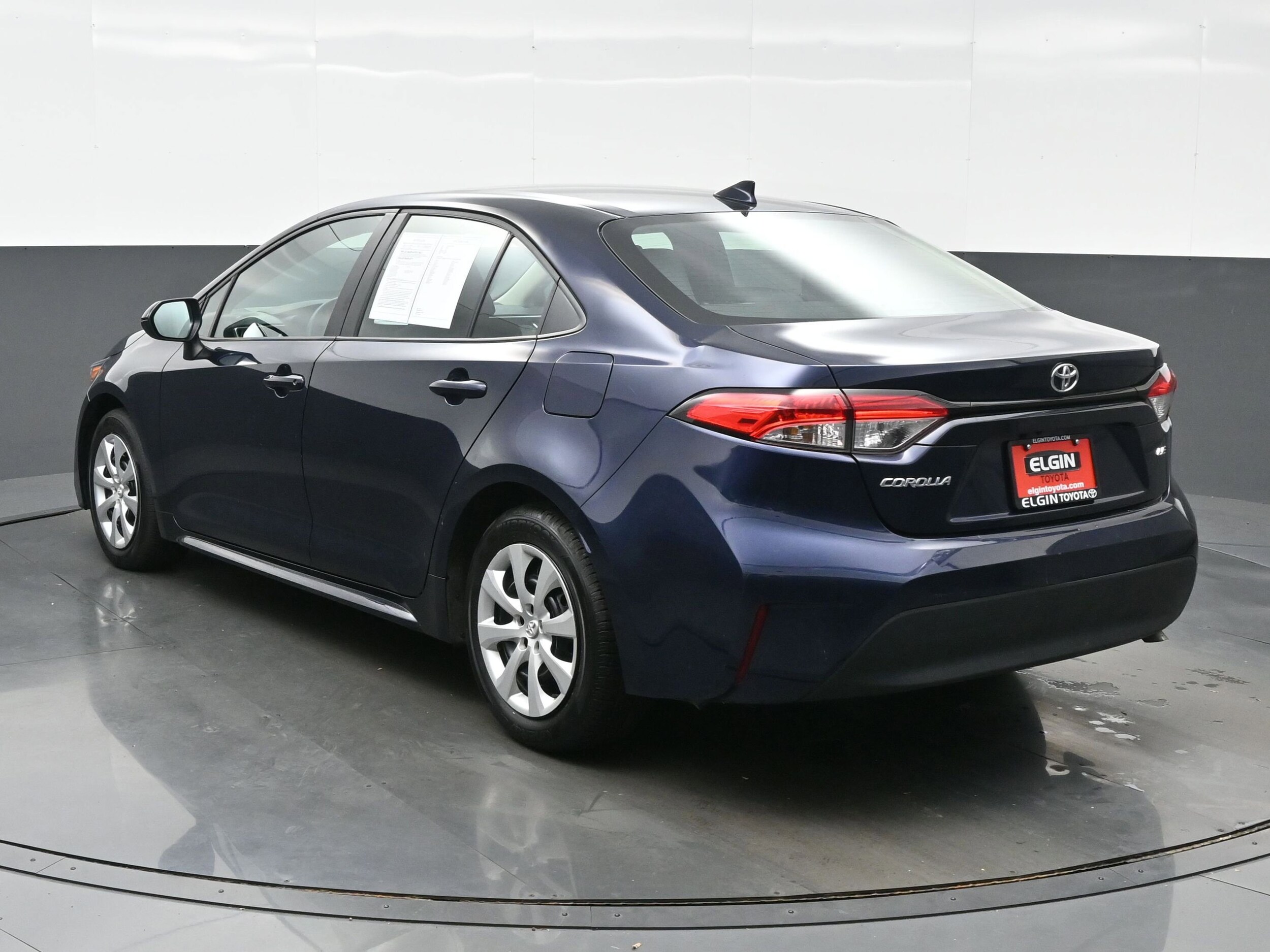 2024 Toyota Corolla LE photo 4
