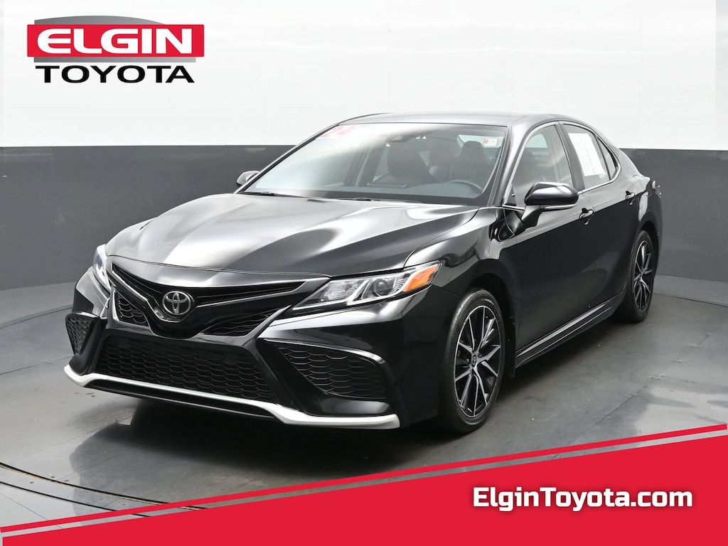 Used 2024 Toyota Camry SE Sedan