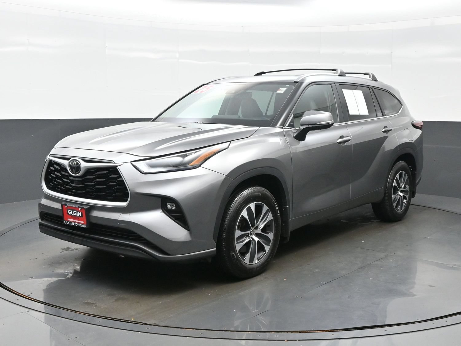 Used 2025 Toyota Highlander XLE SUV