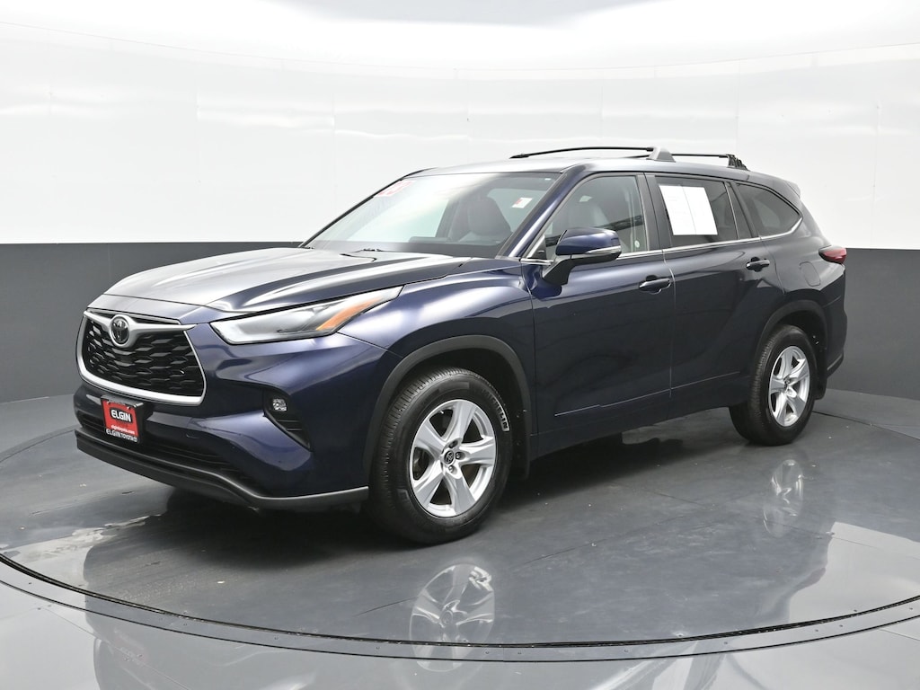 Used 2023 Toyota Highlander LE SUV