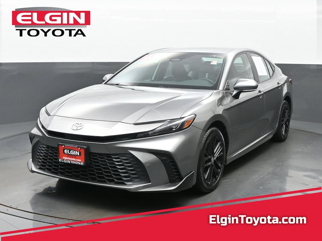 Used 2025 Toyota Camry SE Sedan