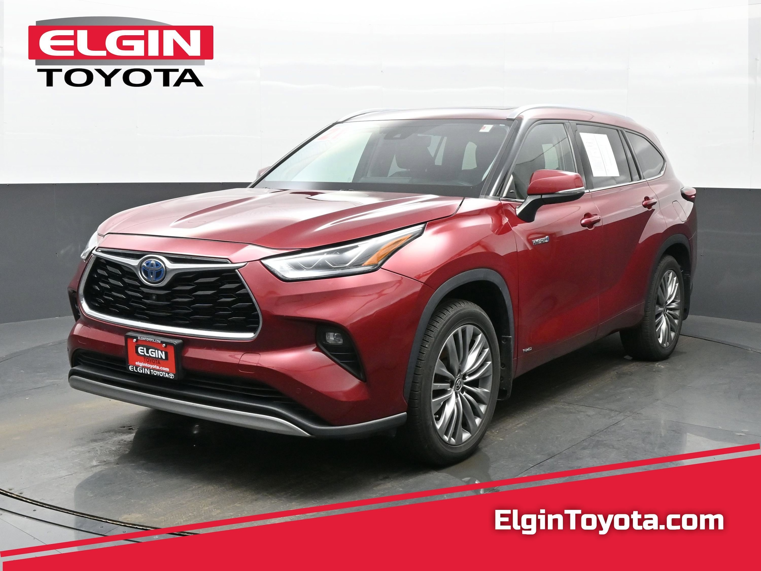 2021 Toyota Highlander Platinum's photo