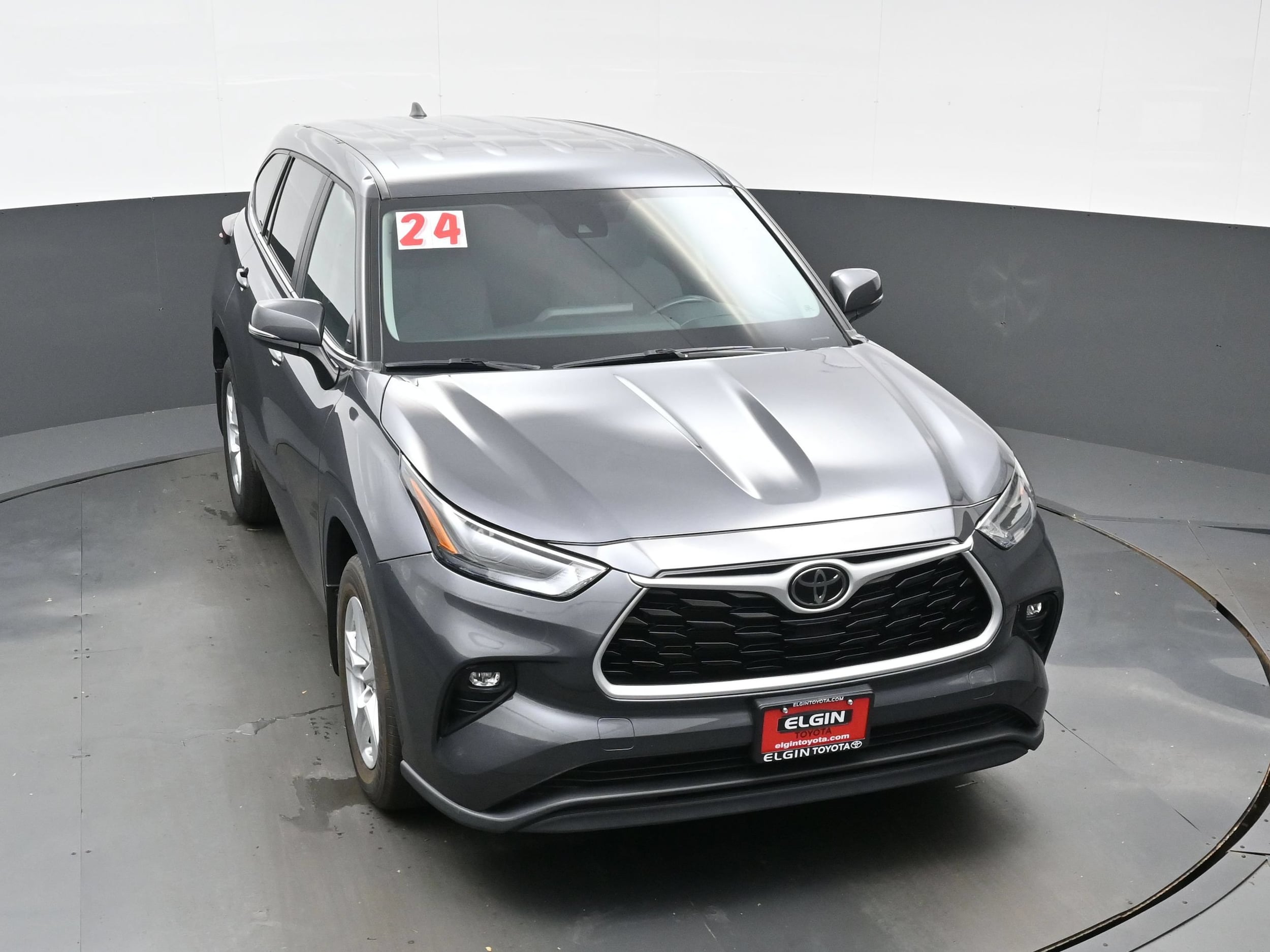 2024 Toyota Highlander LE - Photo 36