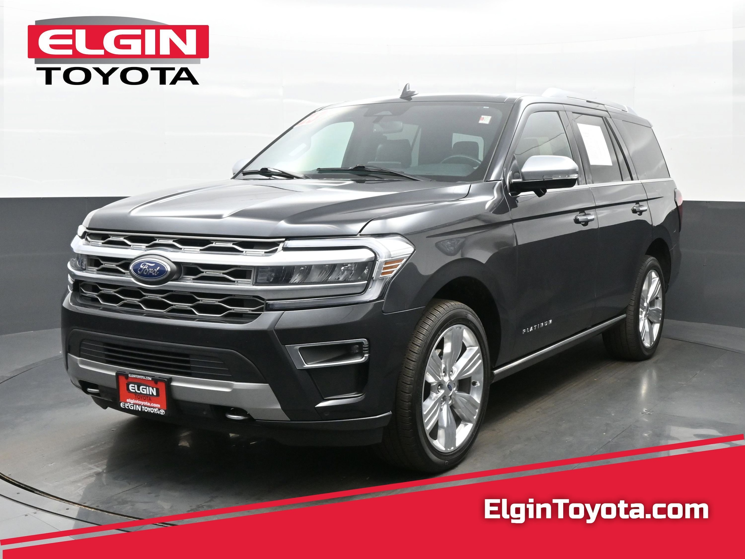 2023 Ford Expedition Platinum's photo