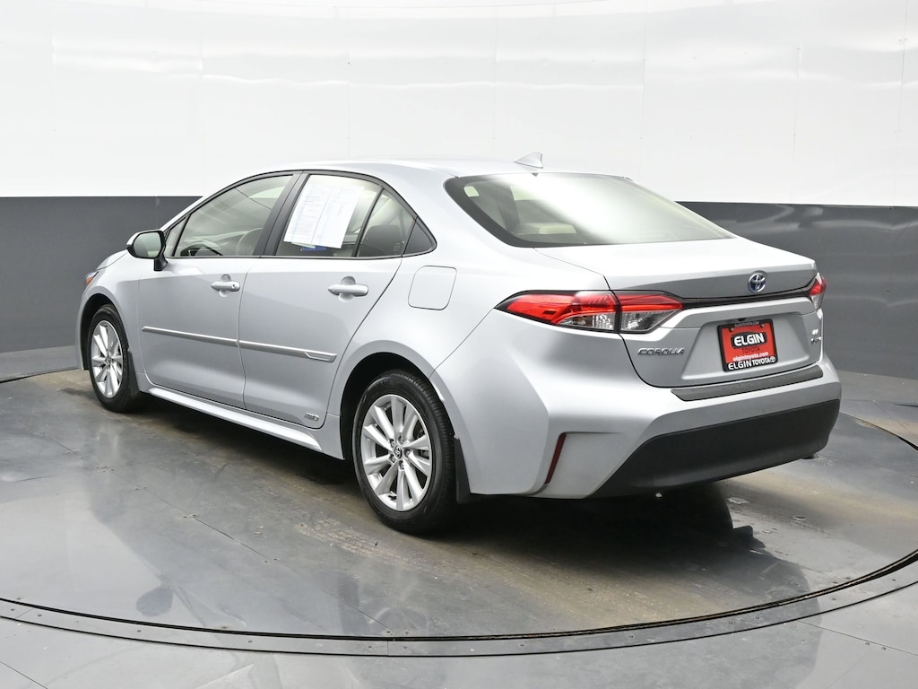 Used 2025 Toyota Corolla Hybrid LE Sedan