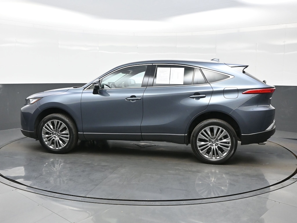 Used 2024 Toyota Venza XLE SUV