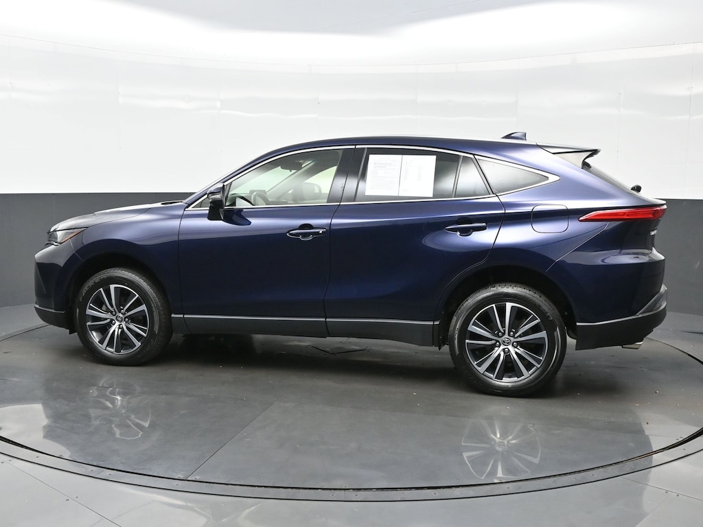 Used 2022 Toyota Venza LE SUV