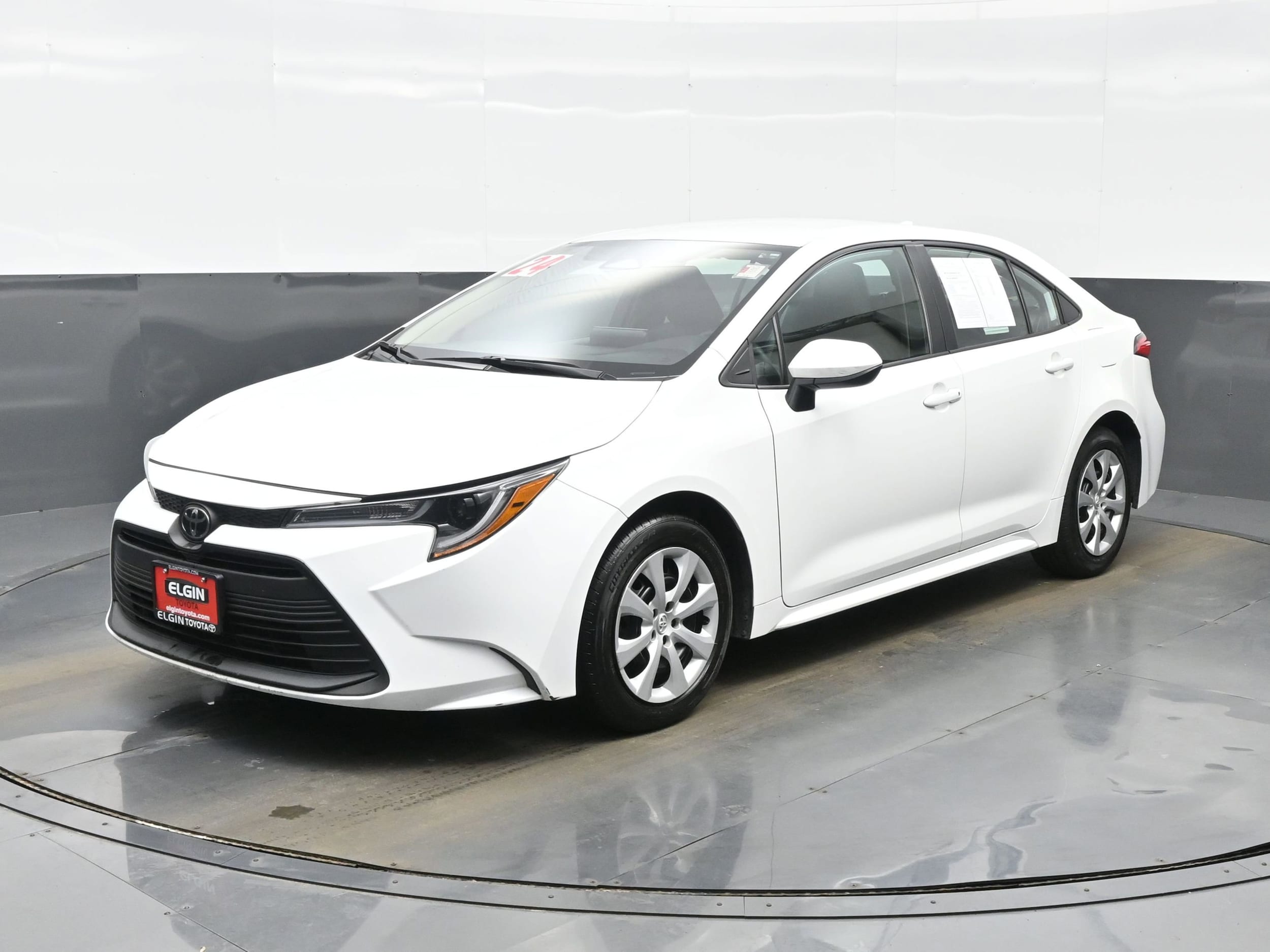 Used 2024 Toyota Corolla LE with VIN 5YFB4MDE5RP182923 for sale in Streamwood, IL