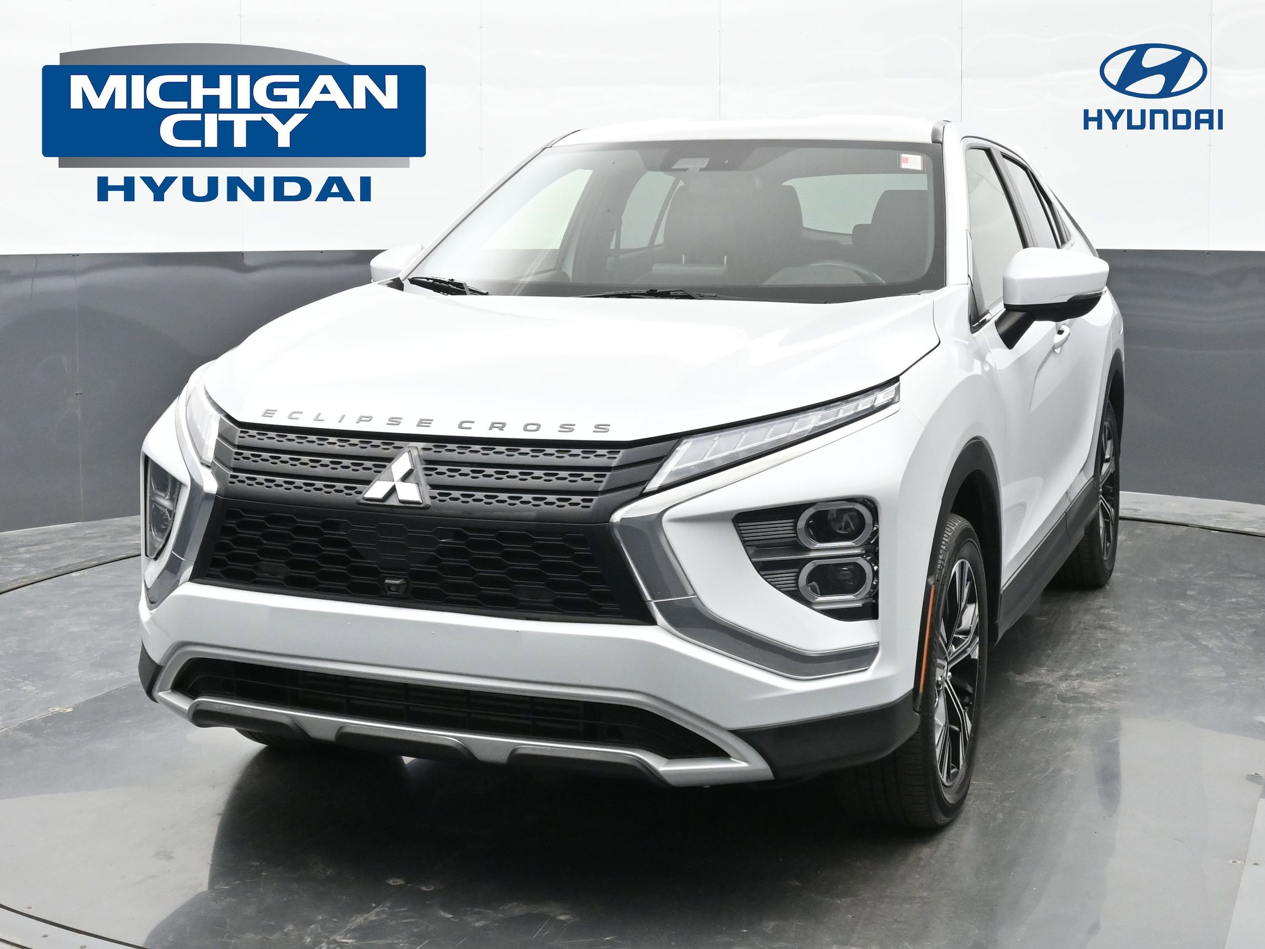 2022 Mitsubishi Eclipse Cross SEL S-AWC's photo