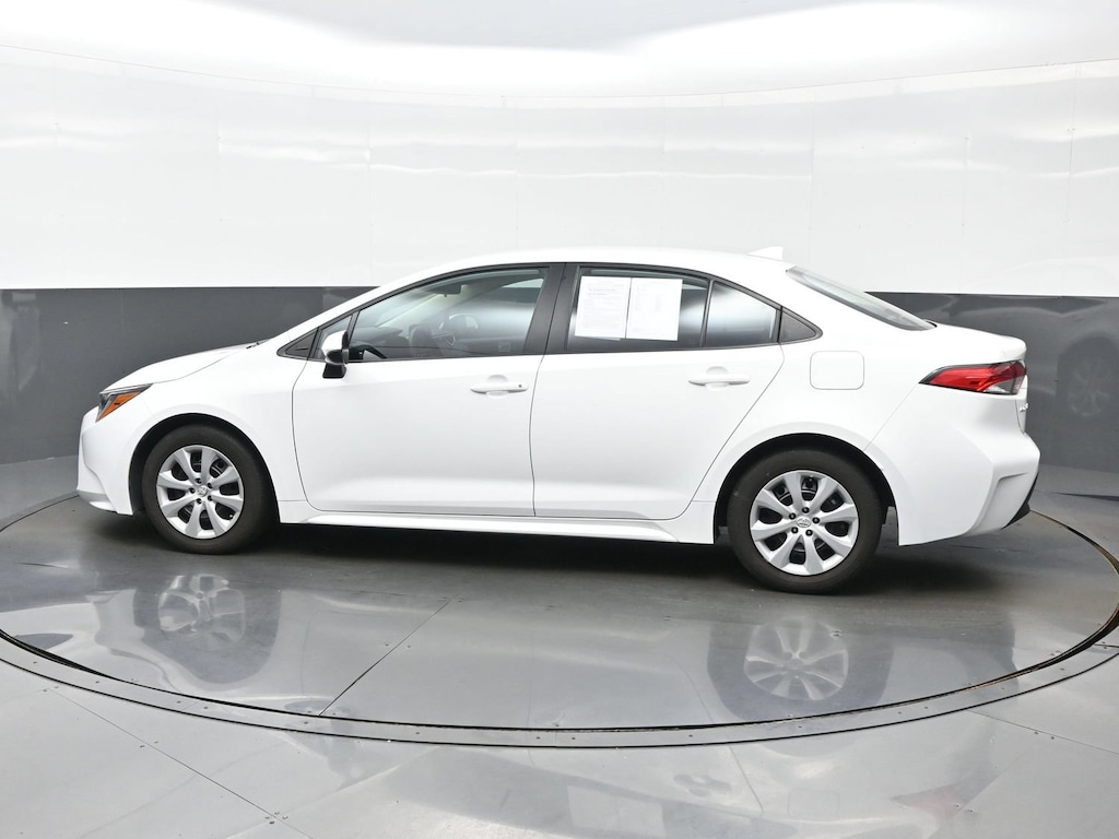 Used 2024 Toyota Corolla LE Sedan