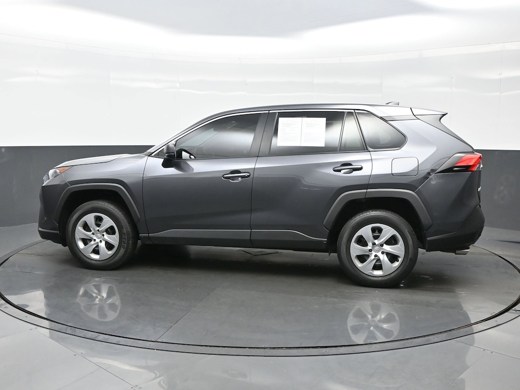Used 2022 Toyota RAV4 LE SUV