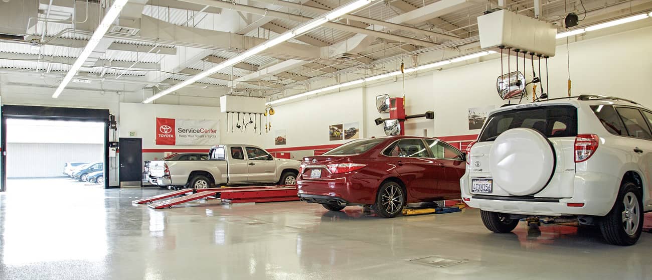 Toyota Dealers Near Naperville, IL Elgin Toyota