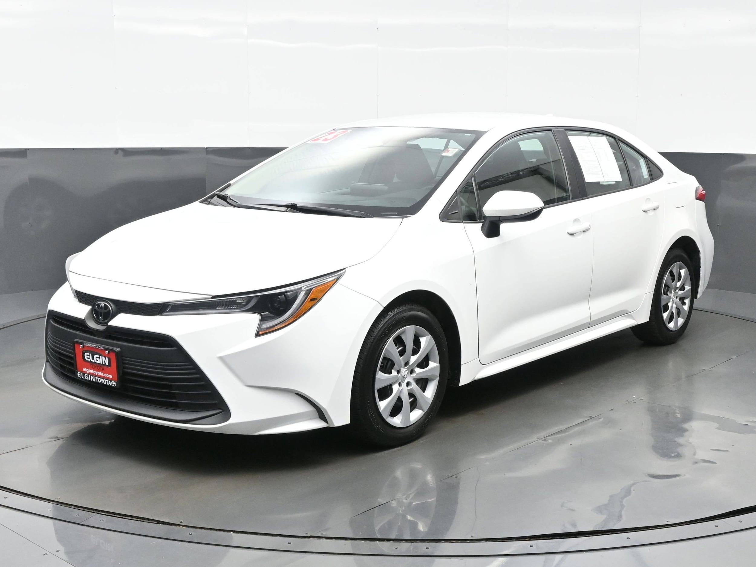 Used 2023 Toyota Corolla LE with VIN 5YFB4MDE6PP056860 for sale in Streamwood, IL