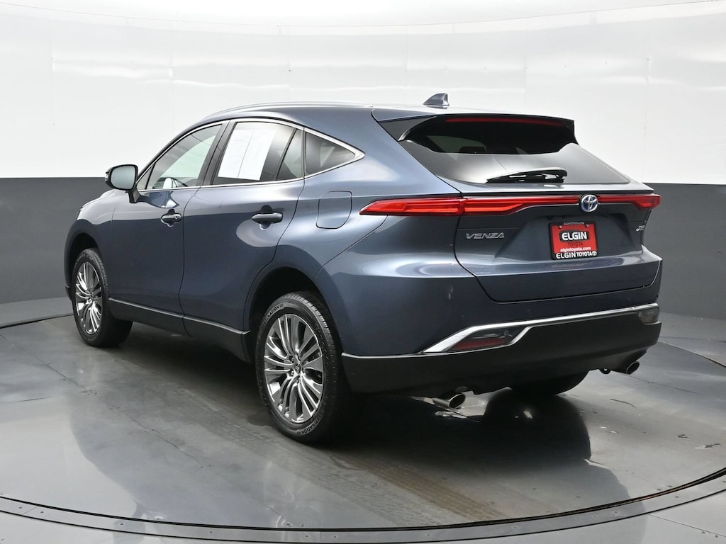 Used 2023 Toyota Venza XLE SUV
