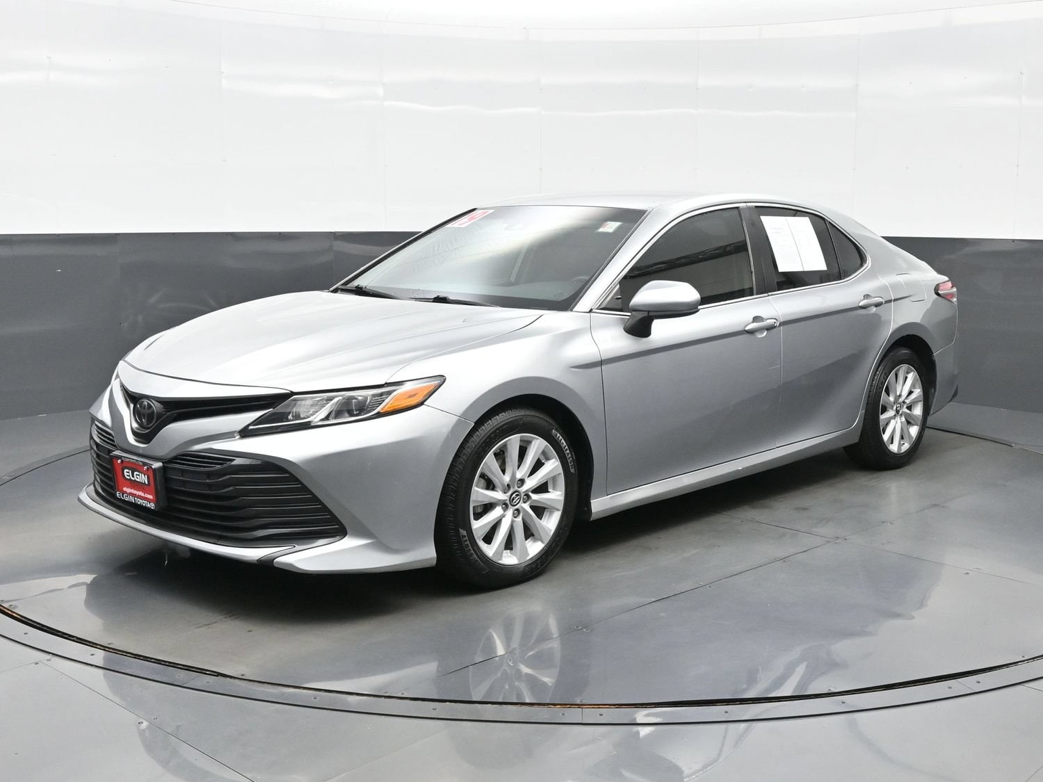 Used 2019 Toyota Camry LE with VIN 4T1B11HK4KU730292 for sale in Streamwood, IL