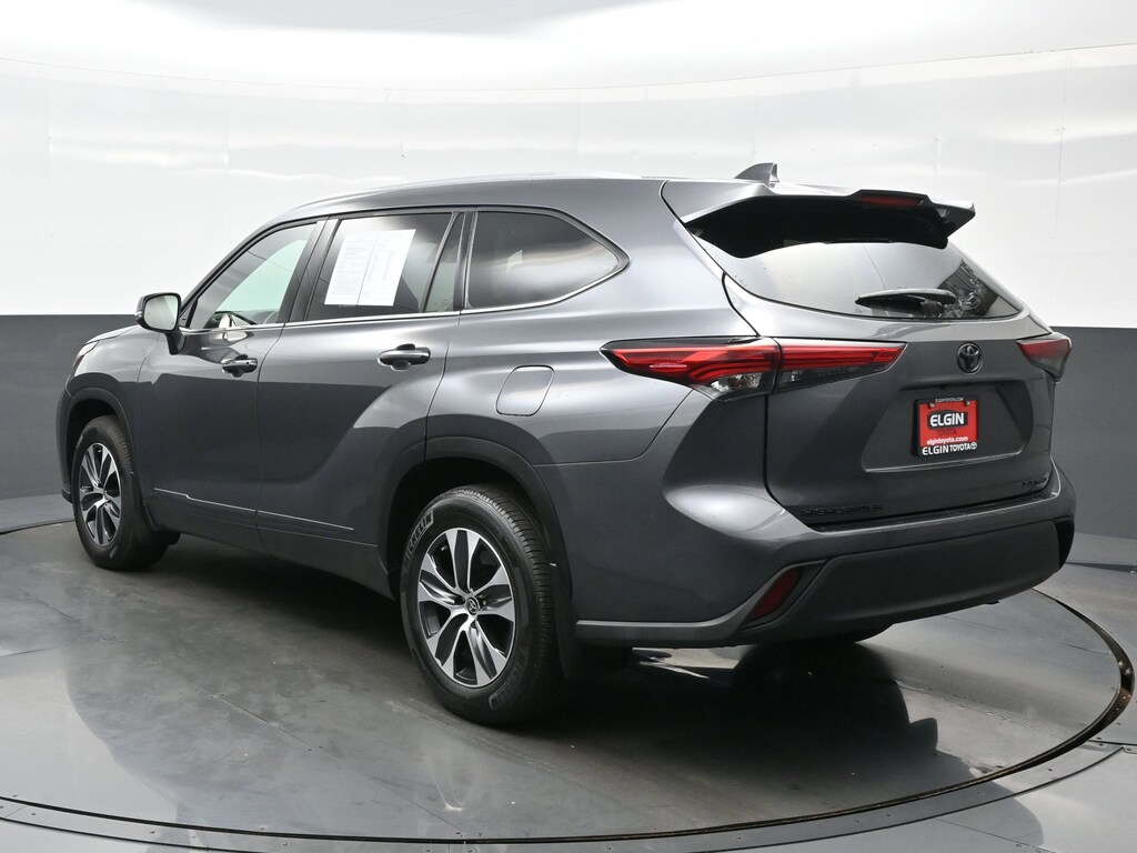 Used 2022 Toyota Highlander XLE SUV