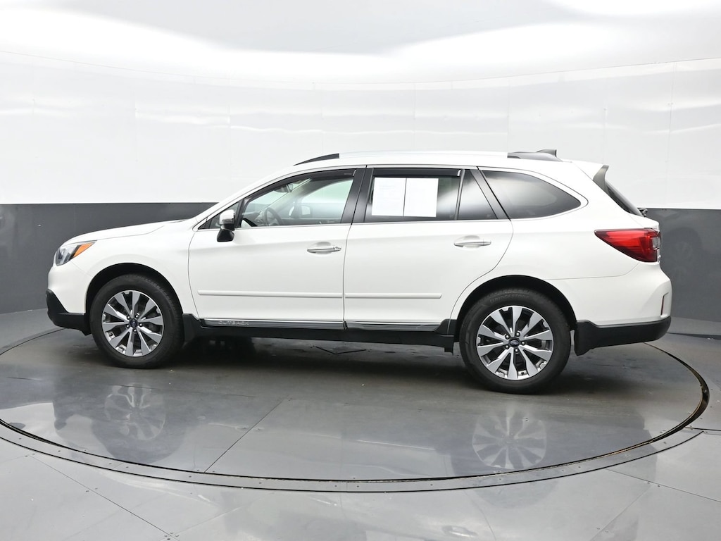 Used 2017 Subaru Outback 2.5i SUV