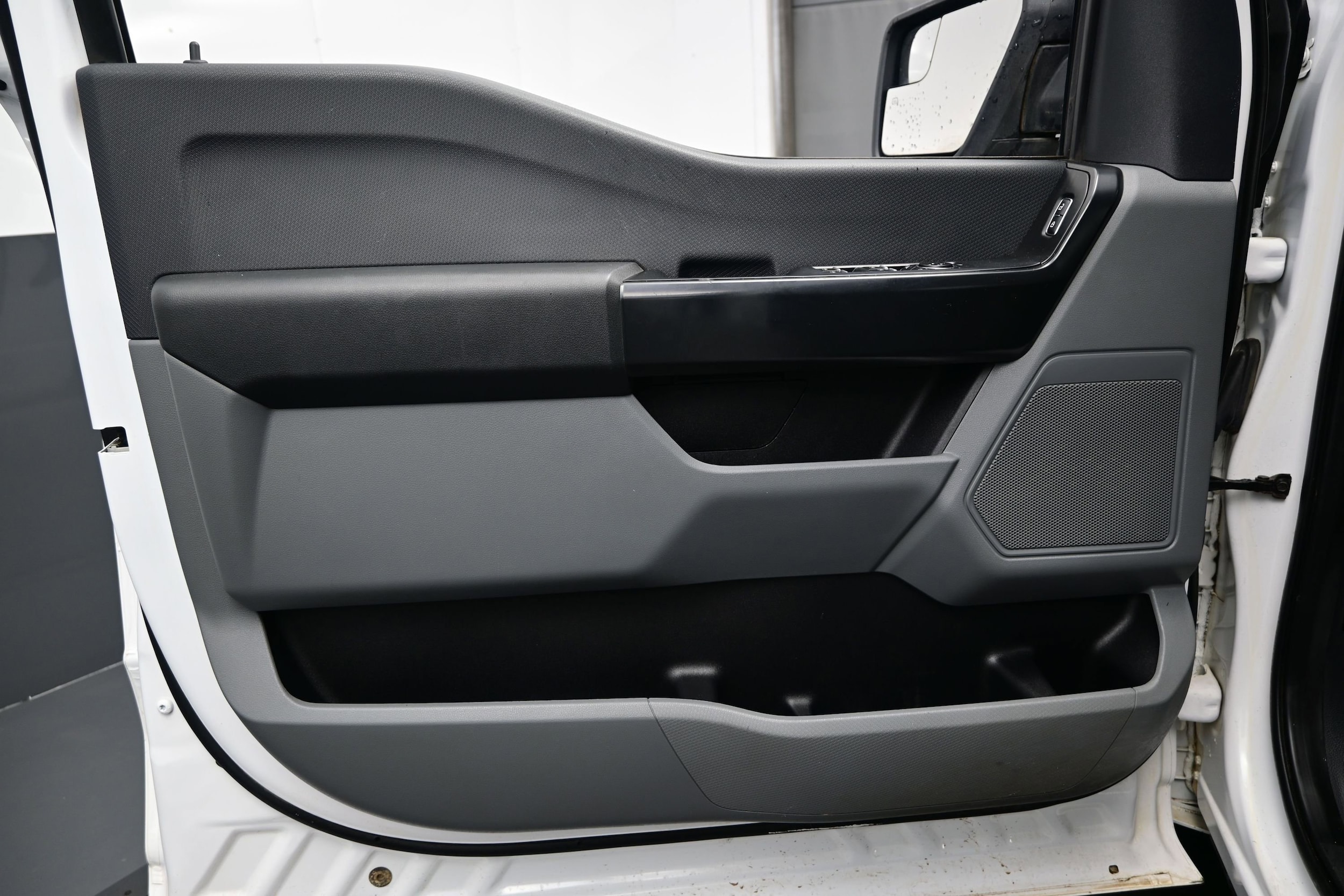 2023 Ford F-150 XL - Photo 9