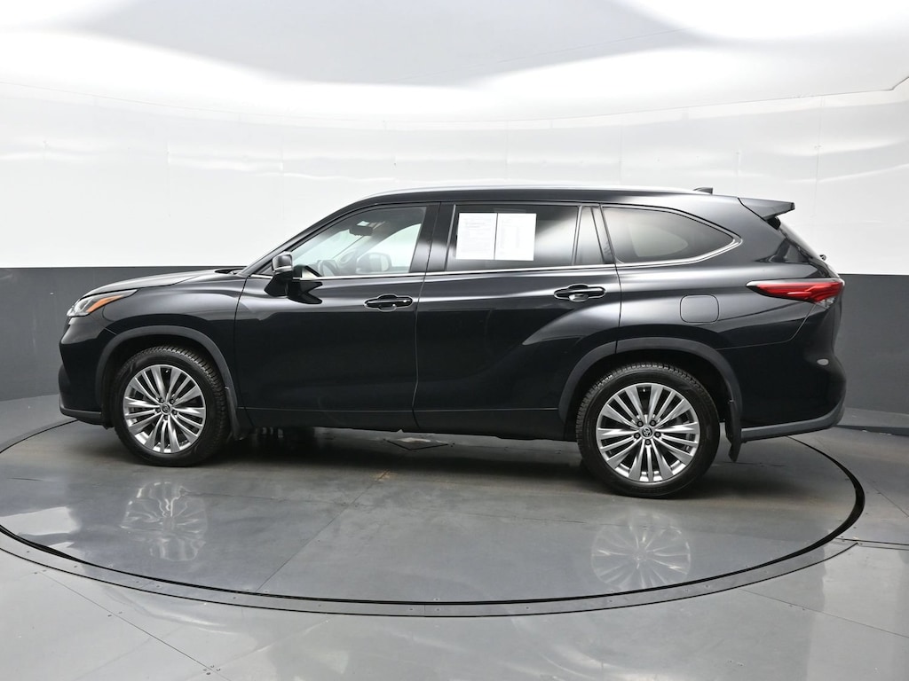Used 2022 Toyota Highlander Platinum SUV