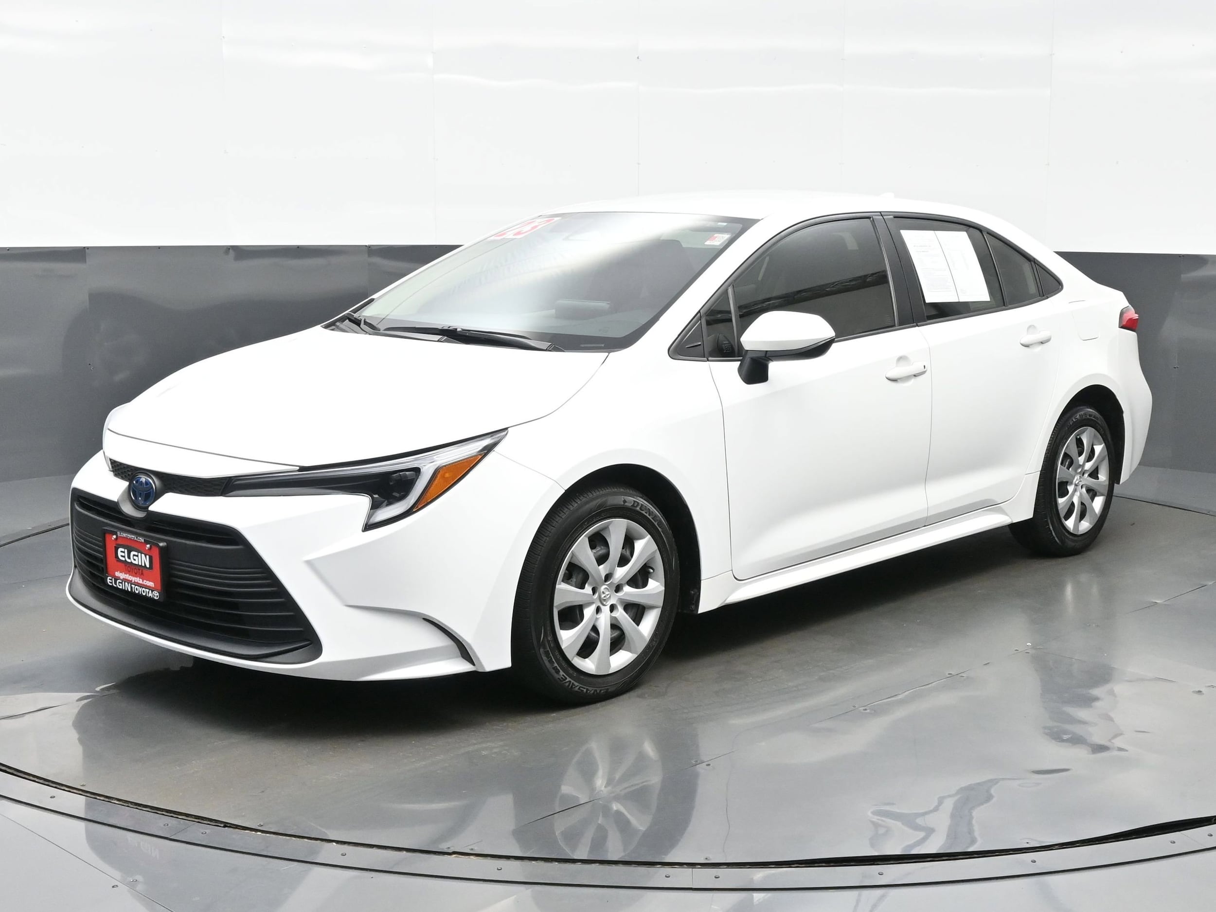 Used 2023 Toyota Corolla LE with VIN JTDBCMFE5P3014673 for sale in Streamwood, IL