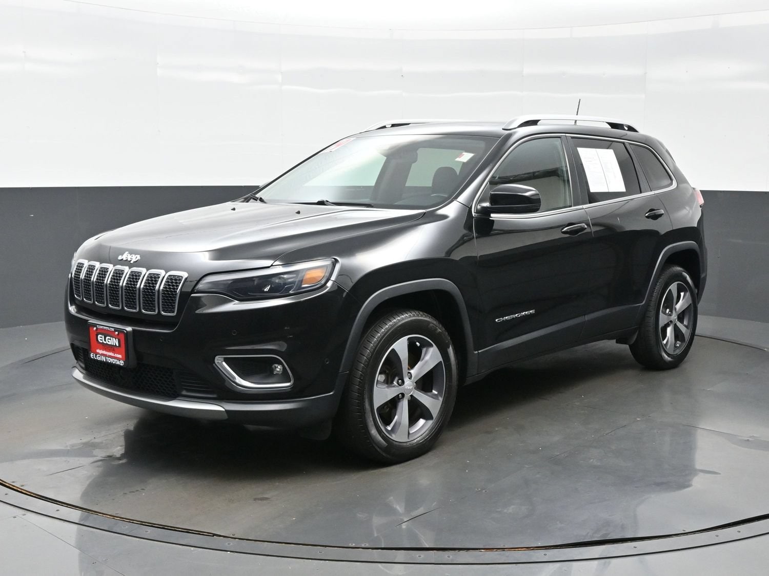 Used 2019 Jeep Cherokee Limited with VIN 1C4PJMDX2KD363969 for sale in Streamwood, IL