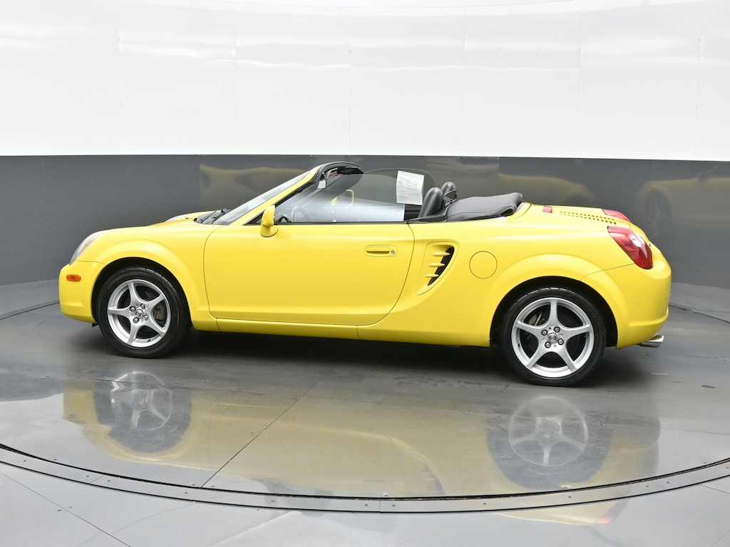 Used 2003 Toyota MR2 Spyder Base Convertible