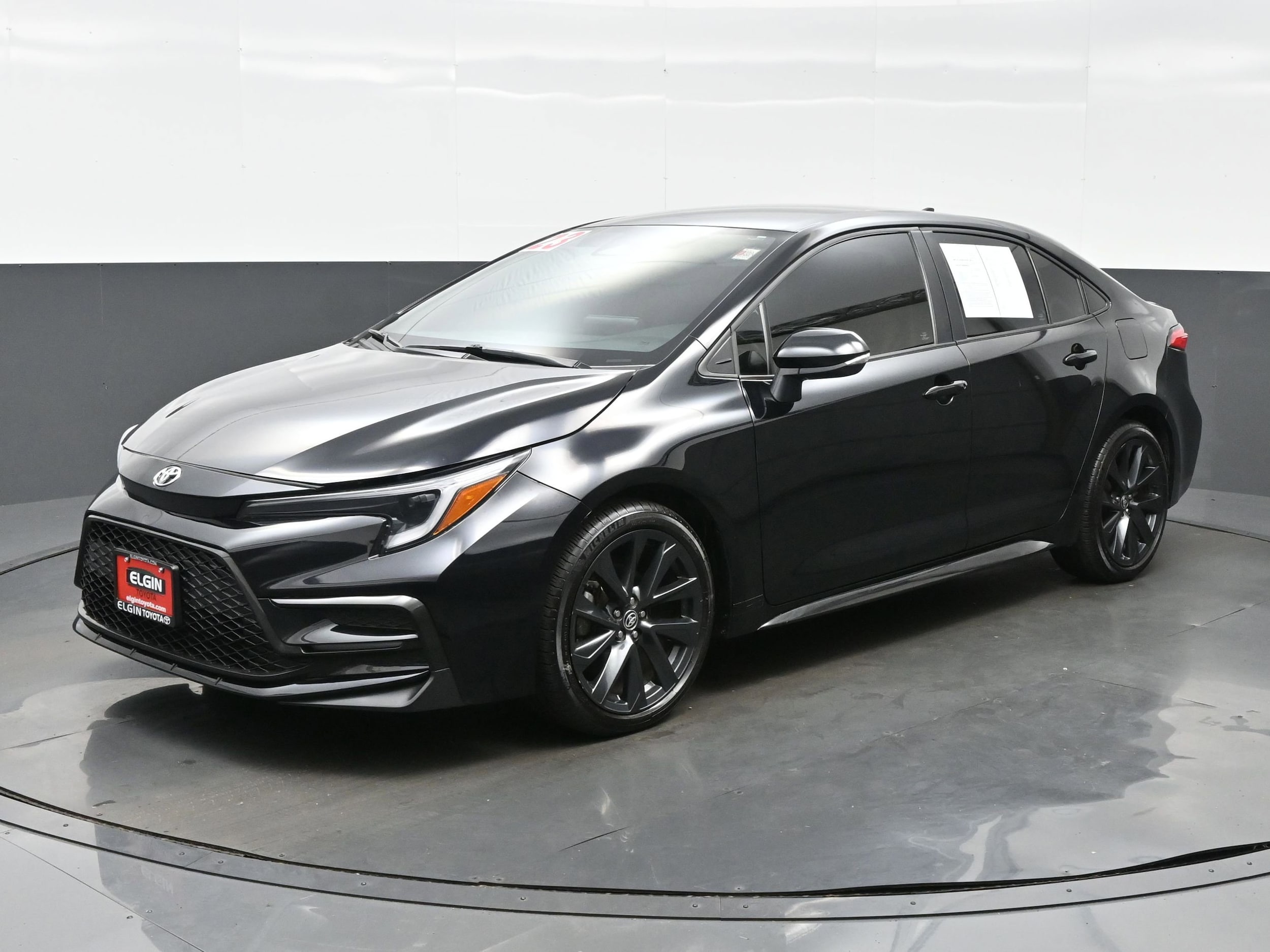 Used 2023 Toyota Corolla SE with VIN 5YFS4MCEXPP164643 for sale in Streamwood, IL