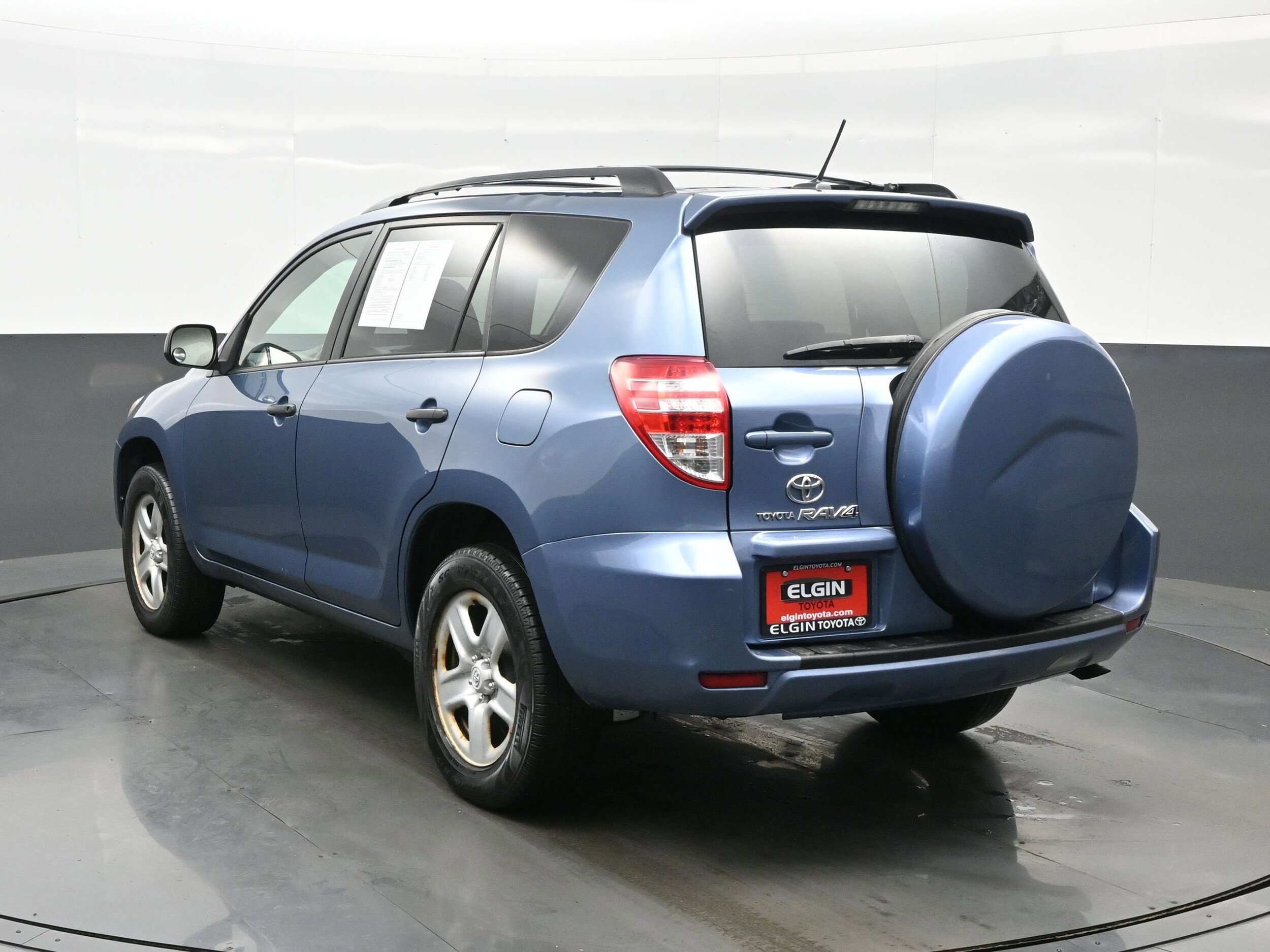 2010 Toyota RAV4 Base photo 3