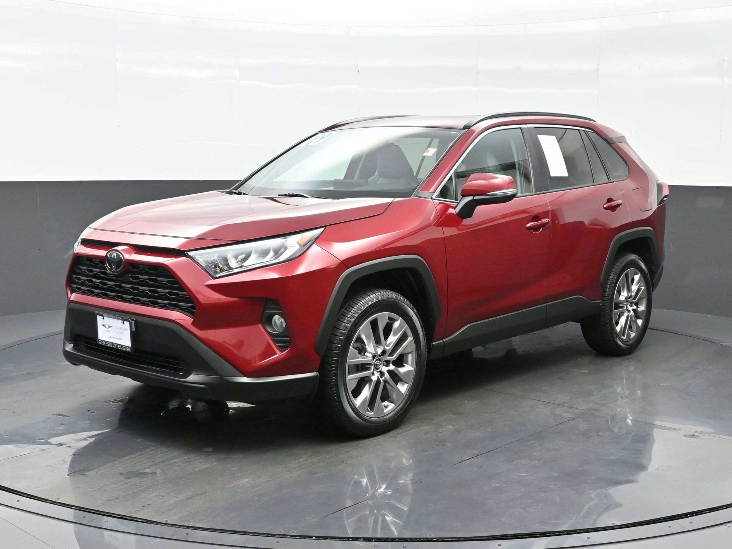 2019 Toyota RAV4 XLE Premium photo 2