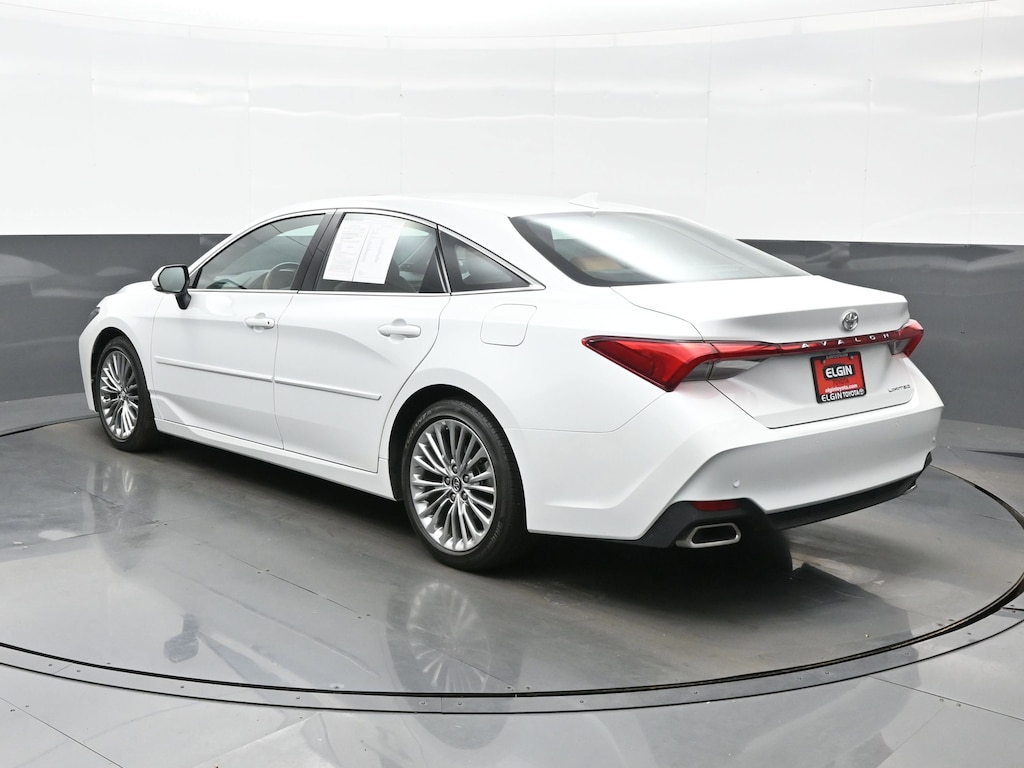 Used 2019 Toyota Avalon Limited Sedan