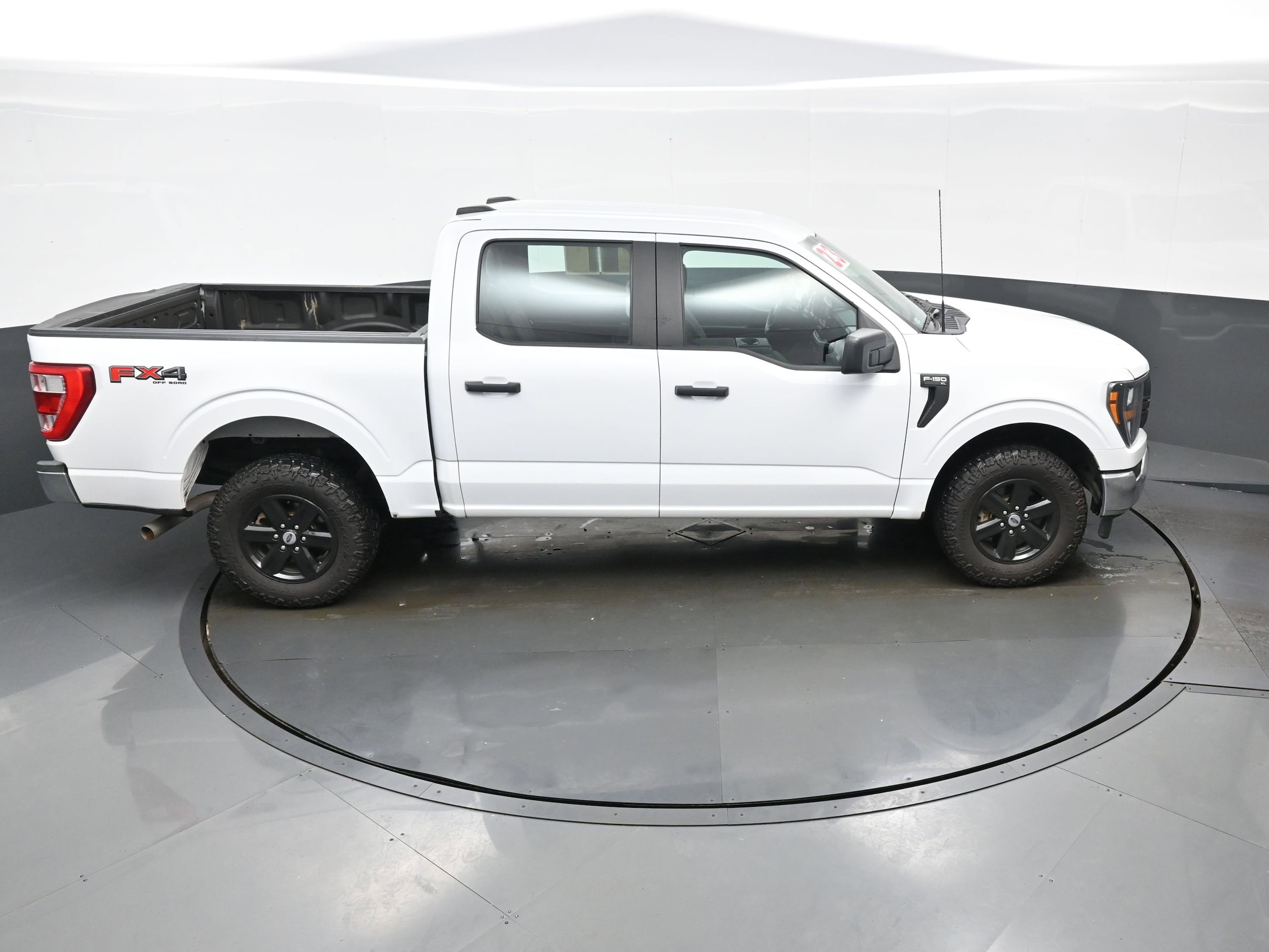 2023 Ford F-150 XL - Photo 38