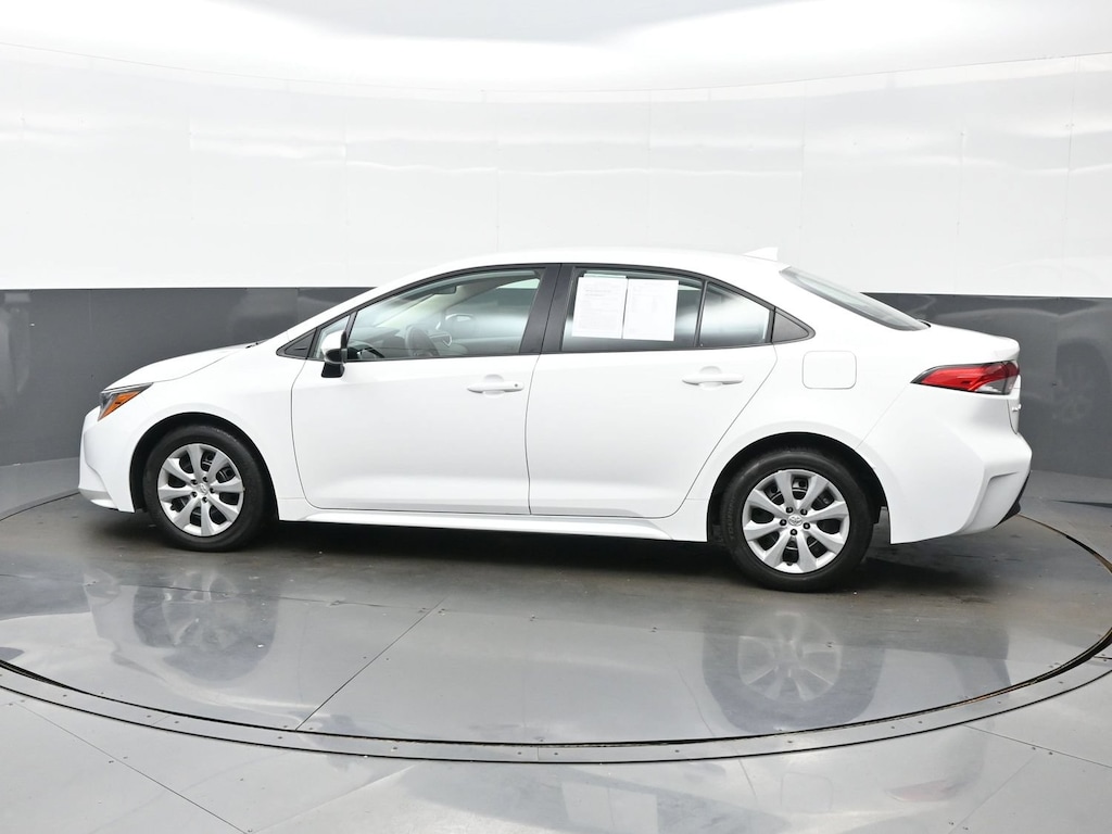 Used 2025 Toyota Corolla LE Sedan