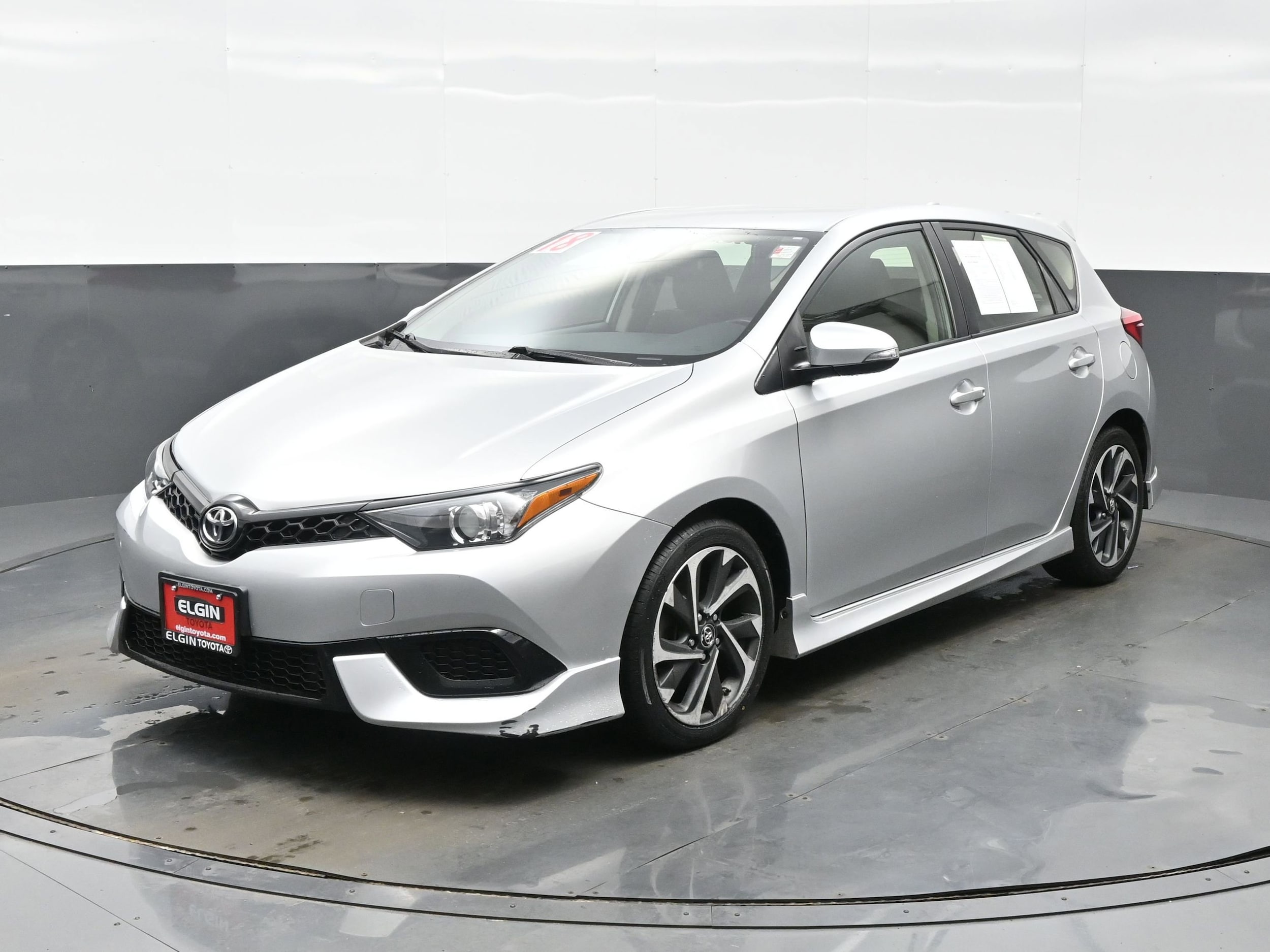 Used 2018 Toyota Corolla iM Base with VIN JTNKARJE9JJ567139 for sale in Streamwood, IL