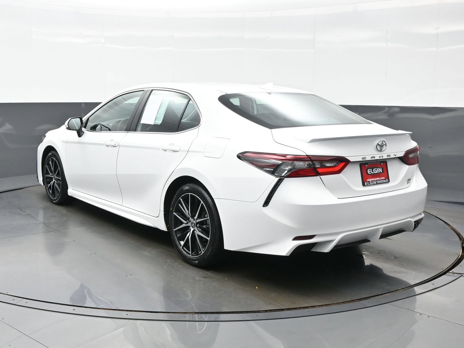 Used 2024 Toyota Camry SE Sedan