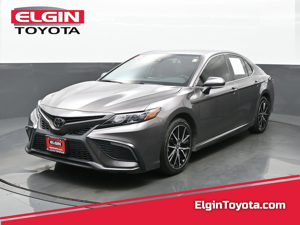 Used 2022 Toyota Camry SE Sedan