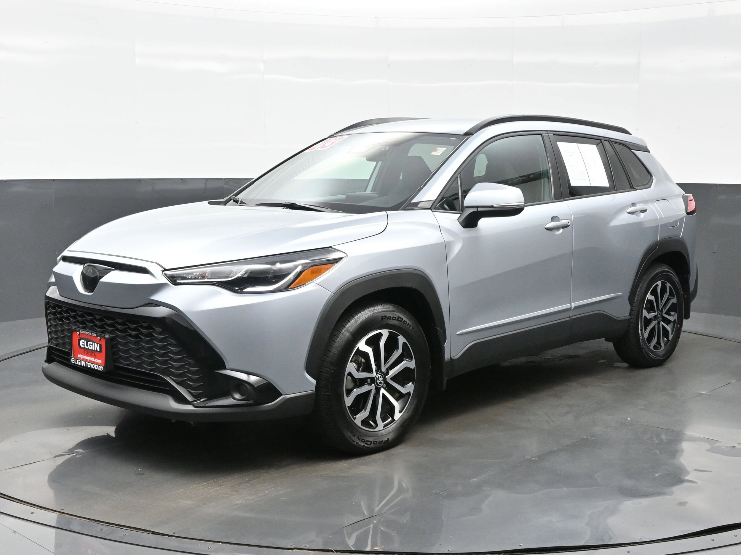 2023 Toyota Corolla Hybrid SE photo 2